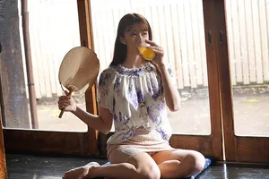 Mùa hè buồn chán ở quê phang cô vợ nhà đối diện thiếu thốn vì lấy chồng yêu già