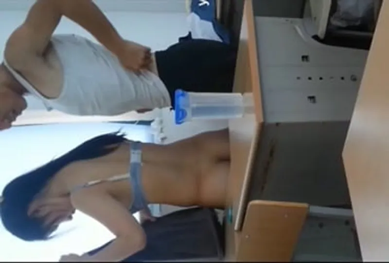 Xoạc cùng em ghệ trong lớp học